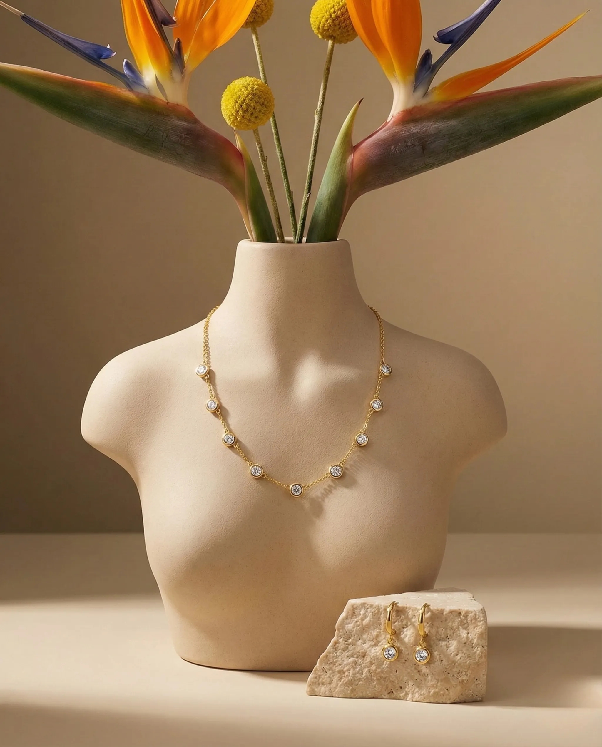 Jewelry on a manequin neck